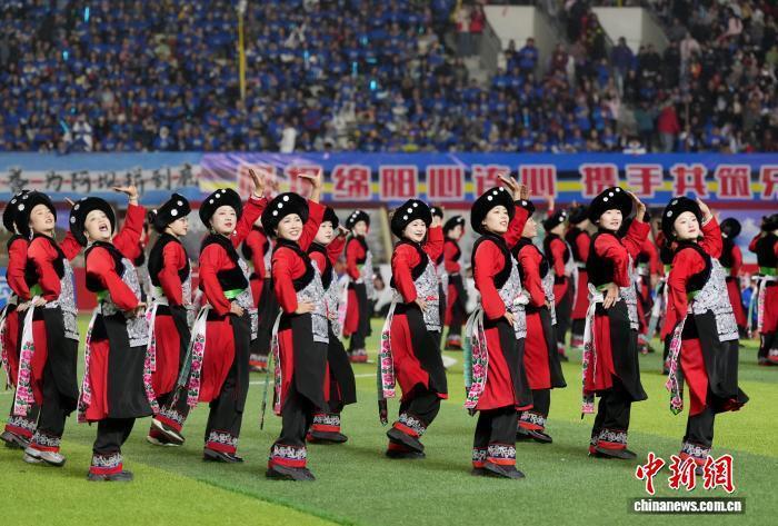 dcAw, 赛场内的出, 简称 dcAw, 赛场内的出, 简称