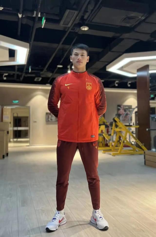 而他与偶像 而他与偶像